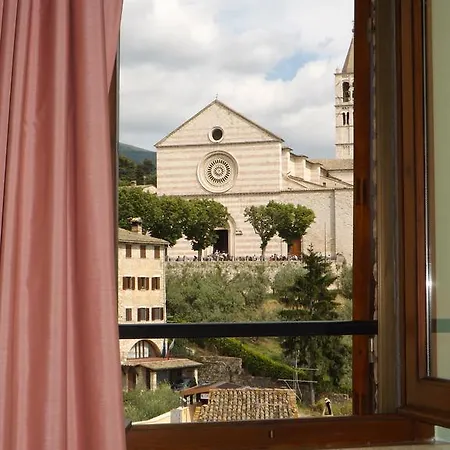 Santa Chiara Ассизи